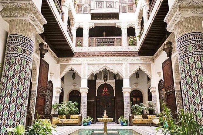 10 Days 9 Nights Luxury Tour of Morocco - Desert excursion plus Berber tent night: camel ride and culture options