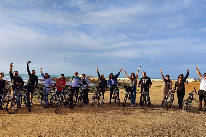 11 Km Guided Bike Tour in Lively Casablanca - Place des Nations Unies and the Old Medina walls
