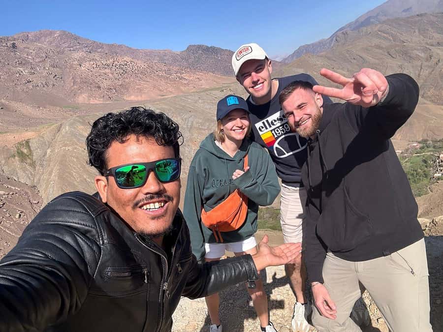 2-Day Excursion Marrakech to Ait Ben Haddou & Zagora Desert - Walking Through Ait Ben Haddou’s Kasbah Walls (and the optional guide cost)