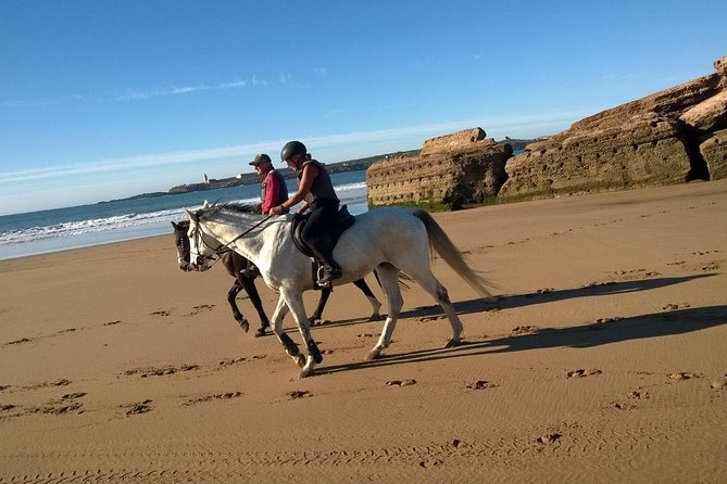 2 hours horse ride beach and dunes in Essaouira Morocco - Guides who make the ride feel smooth: what stands out