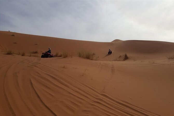 2 hours Merzouga Dunes ATV Rental - Desert Quad Biking Tour - Nomad-family stop, possible sandboarding, and tea at the end