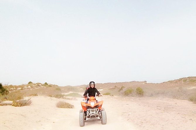 2h quad bike on the beach and in the dunes - Gear and guidance: helmets, equipment, and the coaching that makes it work