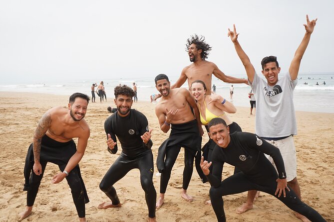 2H Surf Lesson In Agadir - Hitting the waves: catching your first ride in Agadir