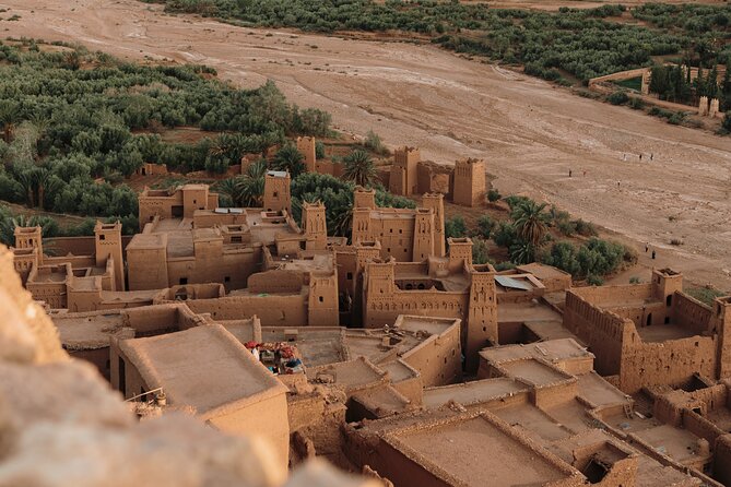 3 days 2 nights Excursion from Marrakech to Marzouga Desert - Comfort and Logistics: Air-Conditioned Van, Pickup, and Group Size