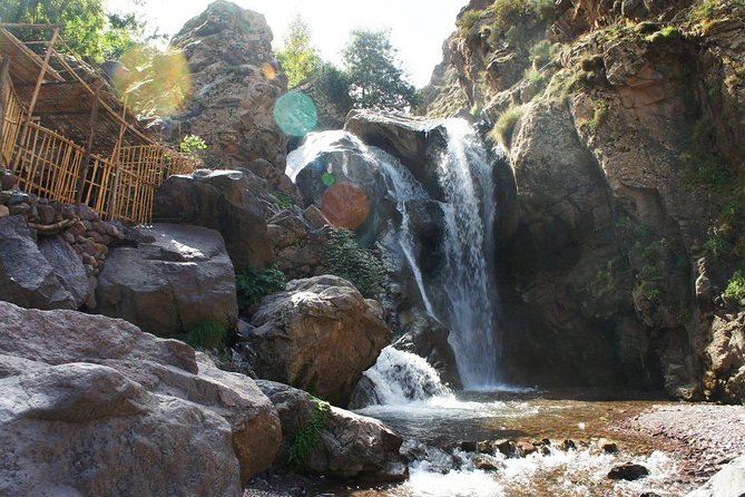 3 Days Berber villages Hike (Atlas Mountains) - The climb out of Azzadene: Tizi n Mzik pass to Imlil area (picnic and village stops)