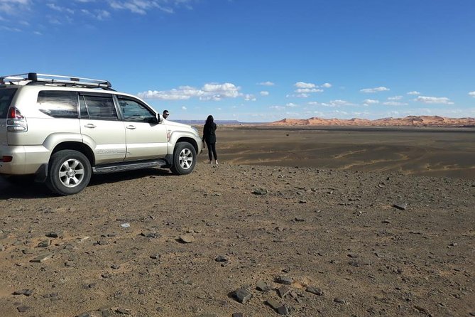 3-Days Desert Tour to Marrakech with Night in Erg Chebbi from Fes - Day 1: Fes → Merzouga via Ifrane, Azrou Monkeys, and Fossil Midelt