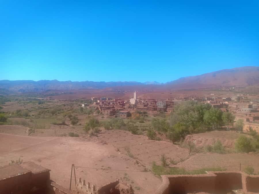 4-Day Marrakech To Sahara Desert Atlas & Monkey Fingers Trek - Day 4: Dades back to Marrakech over the Atlas