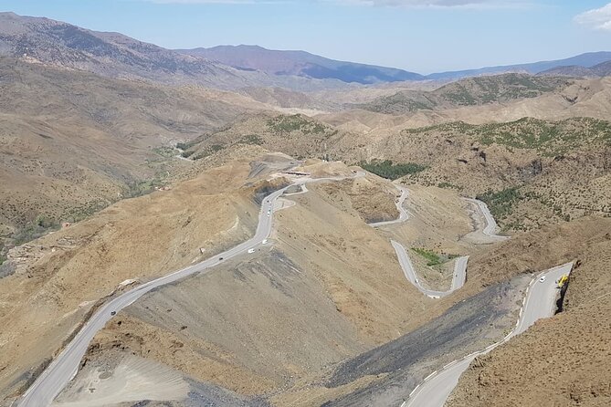 4 Days Desert tours from Marrakech - Day 2: Todra Gorge hike, Erfoud fossils and Erg Chebbi camel ride