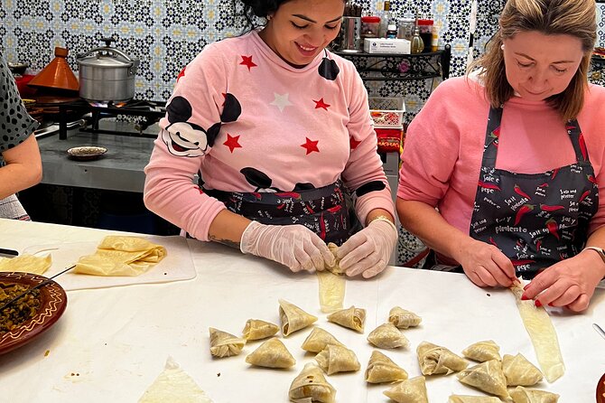 4-hour Cooking Class in a Moroccan Kitchen with a Chef - Group Size, Pace, and Why the Family Team Matters