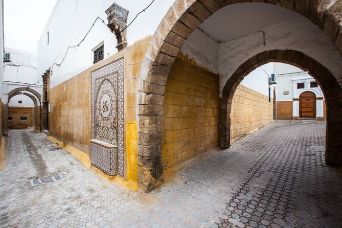 5 Day Private Morocco Tour from Casablanca - Fez on Day 3: Bab Boujloud, oldest learning links, tanneries, and pottery