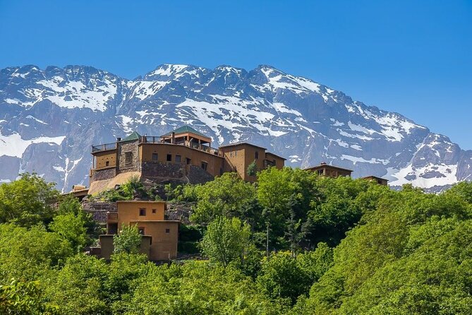 a day in the High Atlas and discovery of Berber culture - Marrakech guide tour and Ait Ben Haddou: why the bigger route may save your time