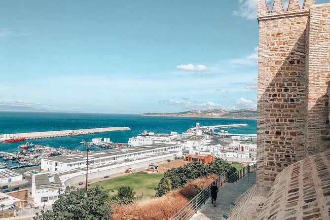A private walking tour - Grand Socco: the square where the city parts meet
