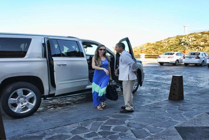 Agadir or Taghazout Taxi Airport Service 24/7d - Choosing the Right Vehicle: Private Car, Minivan, or Coach