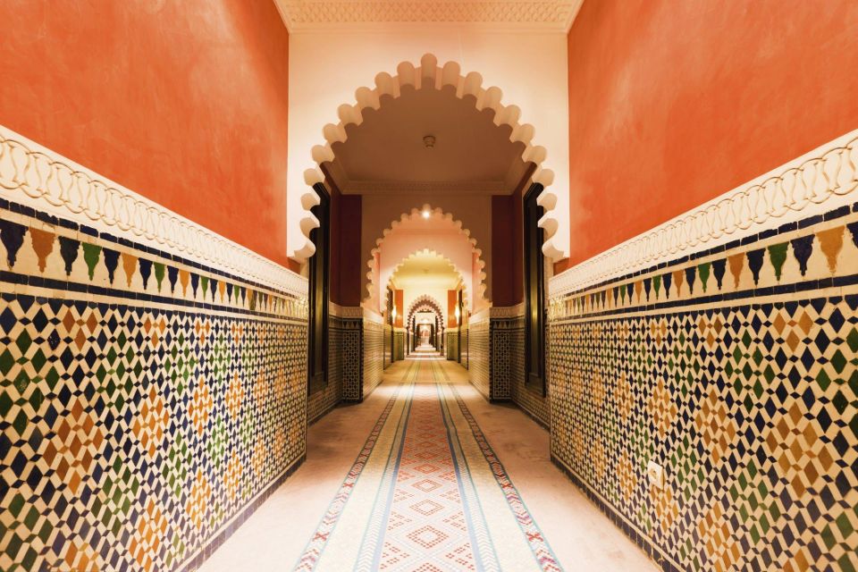 Agadir/Taghazout: Marrakech Trip with Licensed Tour Guide - Lunch choices and the rooftop restaurant factor
