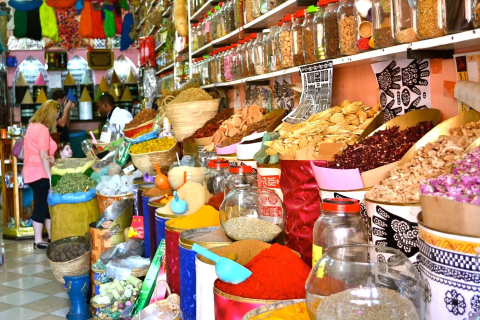 Agadir To Marrakech Day Trip With Amazing Tour Guide - Guide, Languages, and the Pace You Should Expect