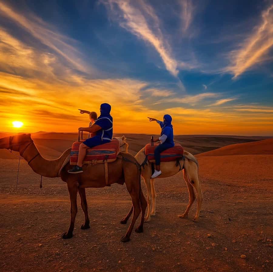 Agafay Desert & Atlas Mountain & Camel Ride Day Trip & Lunch - The 1-hour guided trek to the waterfall
