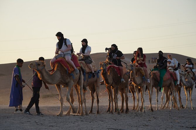 Agafay Desert : Dinner, show, Sunset & Access to the pool - Who This Agafay Dinner Works Best For