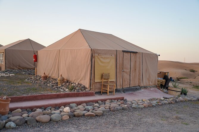 Agafay Desert : Dinner, show, Sunset & Access to the pool - The Moroccan Show Package: Guitar, Gnawa, Belly Dance, and Fire Moments
