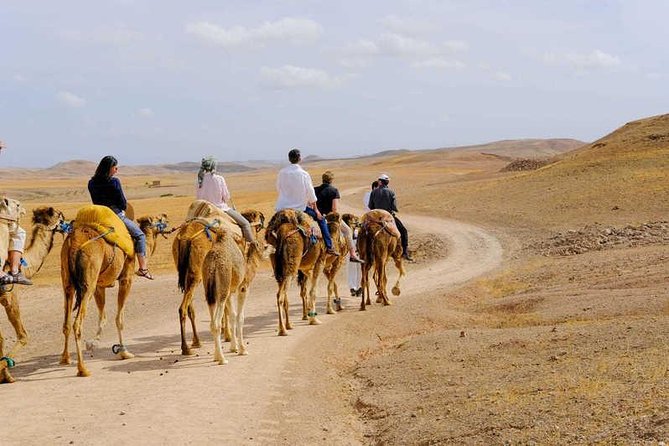 AGAFAY DESERT: Exclusive Sunset Camel Trek with Dinner in Agafay - Getting to Agafay: Pickup, Private Transport, and Timing
