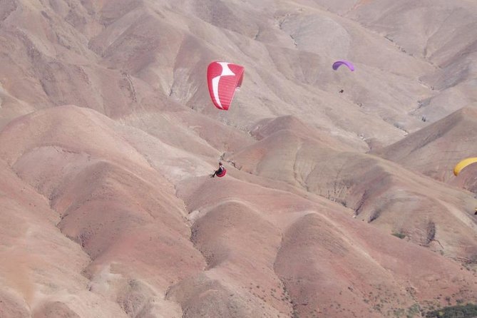 Agafay Desert Paragliding DUO Experience from Marrakech - Agafay Desert Paragliding From Marrakech: What Makes It Special