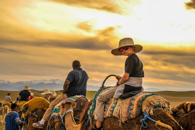 Agafay Desert - Quad camel and dinner show - Leaving Marrakech on a clear schedule