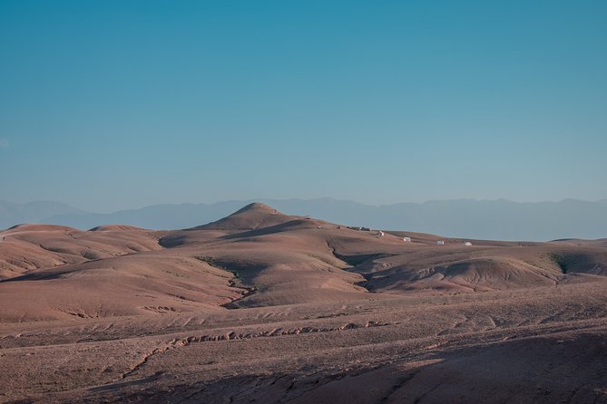 Agafay Desert sunset Camel ride and dinner Experience - Group size and the feel of the evening: up to 8 travelers