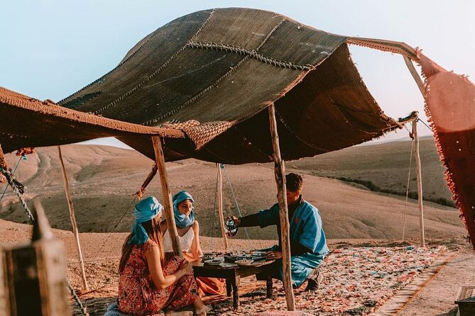 Agafay Desert & Sunset Camel Ride From Marrakech - Small Group Size (Up to 18) and Why It Changes the Experience