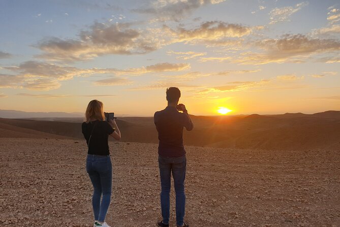 Agafay Desert Sunset Tour - The tea break: Berber hospitality you can actually enjoy