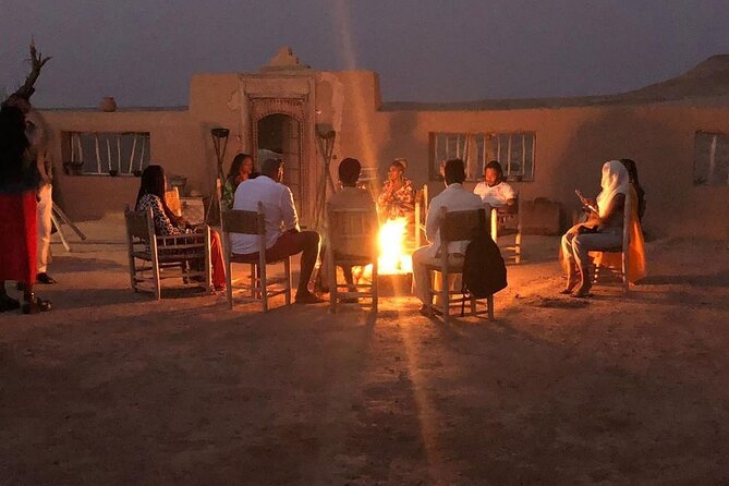 AGAFAY Historical Desert Dinner Sunset Camel Ride Hotel Transfer - Moroccan Dinner in a Nomad Tent: What You Can Expect to Eat