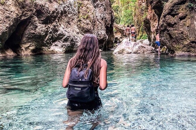 Akchour waterfalls tours - Choosing your hike: Main falls or the shorter God’s Bridge route