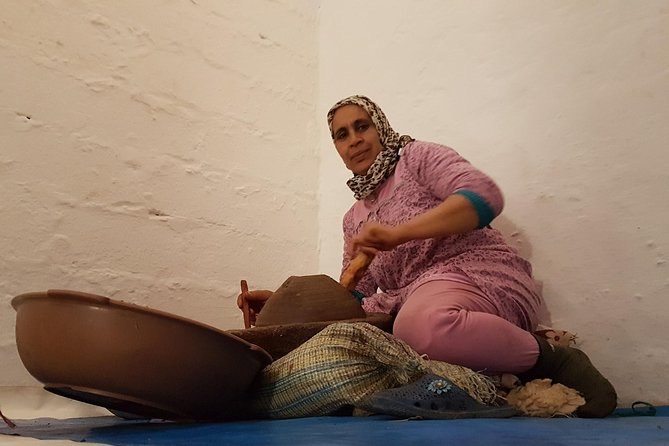 Argan Forest, tea time at a Berbers family & Visit of an Argan cooperative. - Price and value for a 3.5-hour Argan Experience
