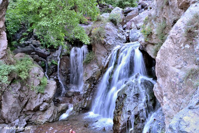 Atlas Mountain Full Day Tour with Three Valleys and Waterfalls - Leaving Marrakech: A Calm, Air-Conditioned Start