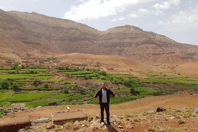 Atlas Mountains - Ancient Ait Ben Haddou Day Tour from Marrakech - Ait Ben Haddou: kasbah walls, guided walking, and time with a Berber family