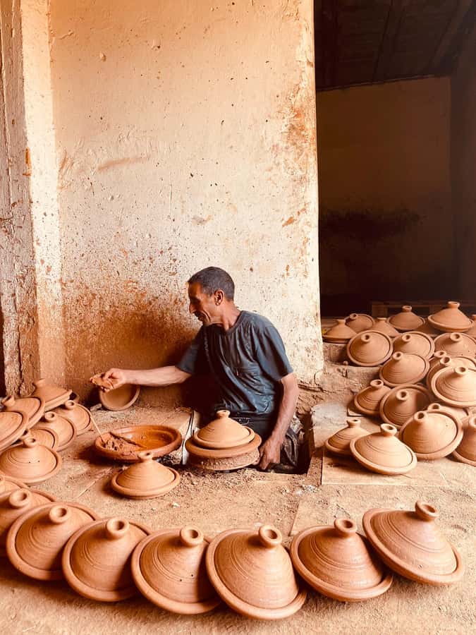 Atlas : Pottery workshop , hiking and swimming Pool - Guides and local storytelling: Simo and Momo add texture