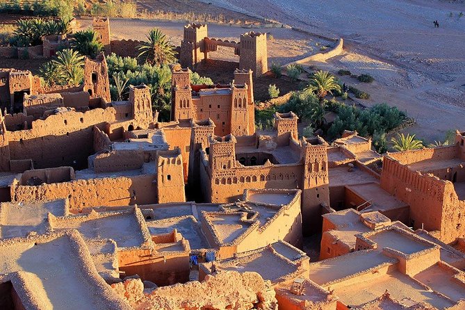 Best of Moroccan Sahara: 5-Day Guided Tour from Marrakech - Day 3: Merzouga → Erfoud → Tinghir, palm groves and Todra Gorge cliffs