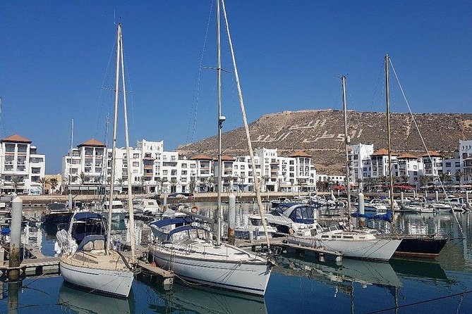boat trip from 9 am to 3 pm fishing & swimming & barbecue & dessert - Weather, Cancellations, and the Real-Life Risks of Pickup