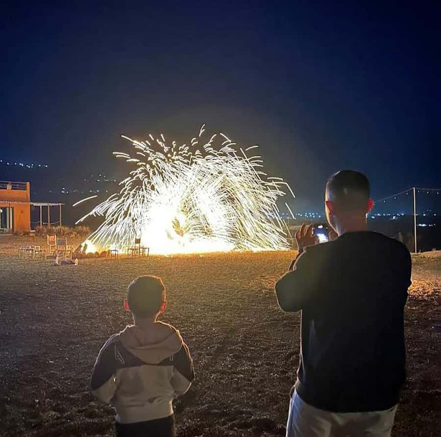 Buggy ride with camels and dinner show in agafay desert - Who should book this Agafay buggy + dinner show