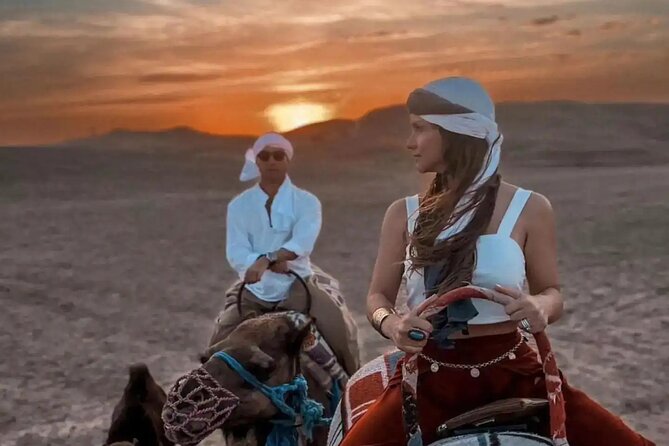 Camel Ride Experience in Agafay Desert with Dinner in Berber Camp - Sunset in Agafay: why the camp setting works