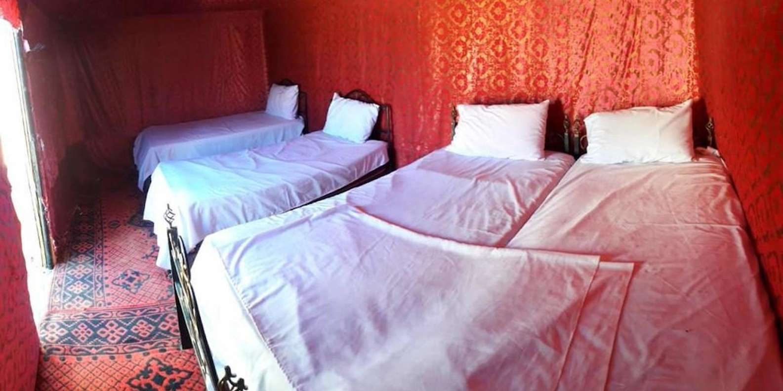 Camp Overnight in Merzouga's Erg Chebbi Dunes from Merzouga - Sunrise in Erg Chebbi: breakfast, sandboarding, and an early schedule