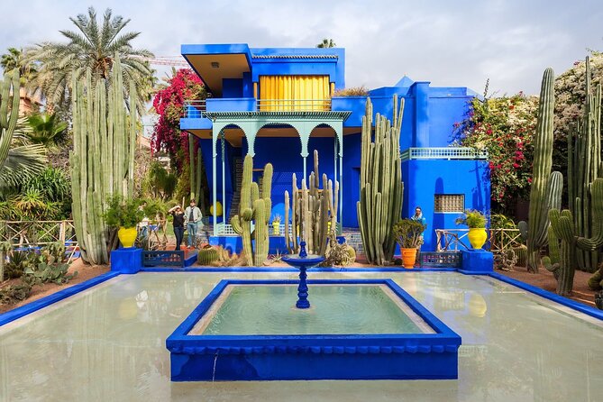 Casablanca: 9-Day Private tour of Fez, Agafay Desert, and More.. - Casablanca in four hours: Hassan II Mosque plus film nods