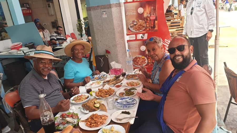 Casablanca: Central Market Food Tour with Tastings and Lunch - Key reasons this tour is worth your appetite