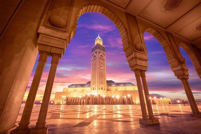 Casablanca City Night Tour and Traditional Moroccan Dinner - Mohammed V Square, Twin Center, and Ain Diab: the lights-and-coast finale
