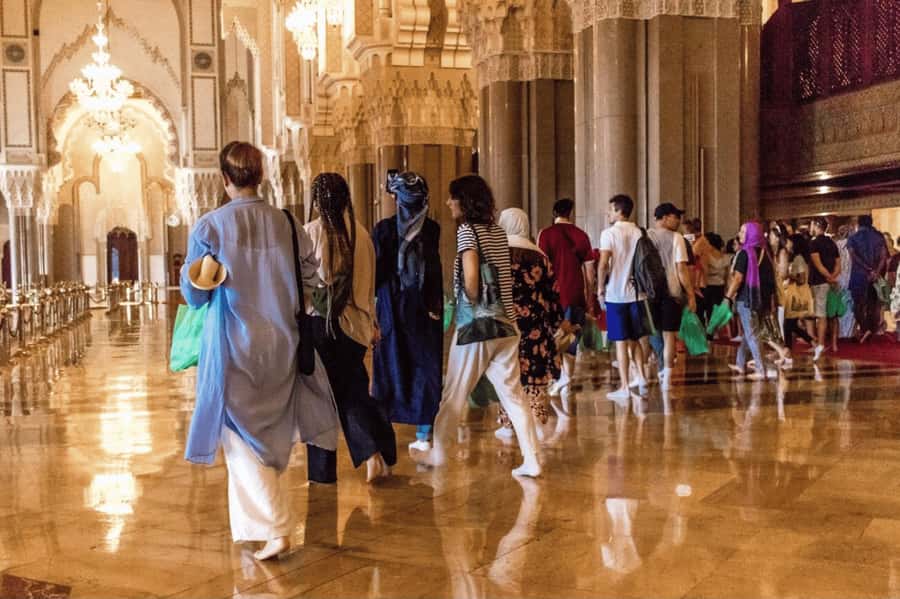 Casablanca: City Tour with Hassan II Mosque Entry Ticket - Air-conditioned pickup, fast route, and the Hassan II moment