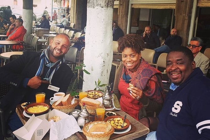 Casablanca Food Tour - Getting your bearings: start at Bank Al Maghrib, 11:00 am