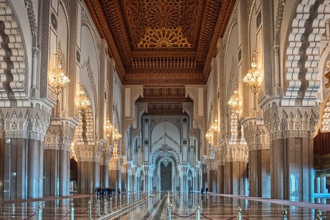 Casablanca Guided Tour with professional guide and lux vehicle - Corniche Ain Diab: The Seaside Break That Changes the Mood