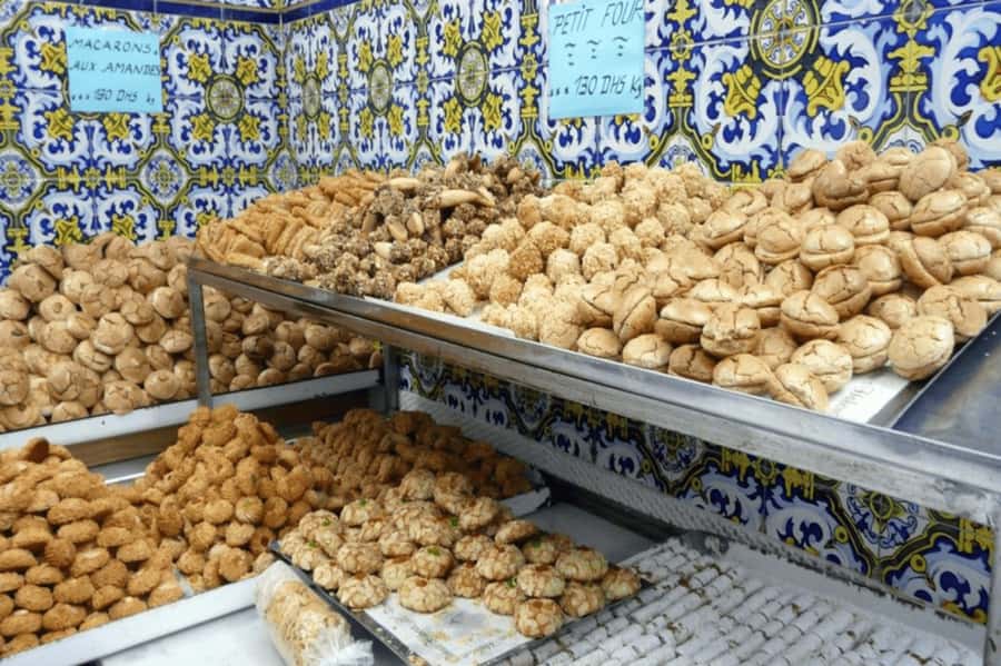 Casablanca: Layover Sightseeing Tour with Airport Transfer - Modern Casablanca drives: Anfa and Maarif architecture photos