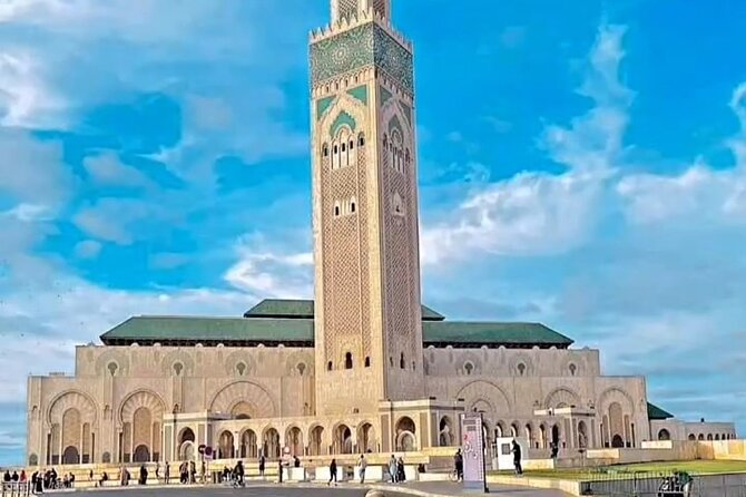 Casablanca Layover Tour with Round Trip Transfer - Old Medina + Place Marishal + Place des Nations Unies