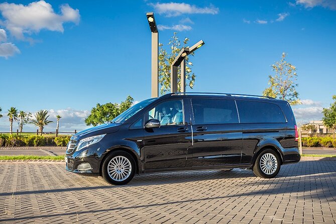 Casablanca Private Car Hire with a Driver - Pickup and drop-off: how the name-card system saves time