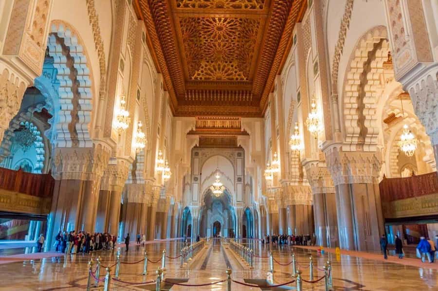Casablanca: Private Guided Tour with Hassan II Mosque Ticket - How This Tour Works in Real Life: Pickup, Pace, and Transport