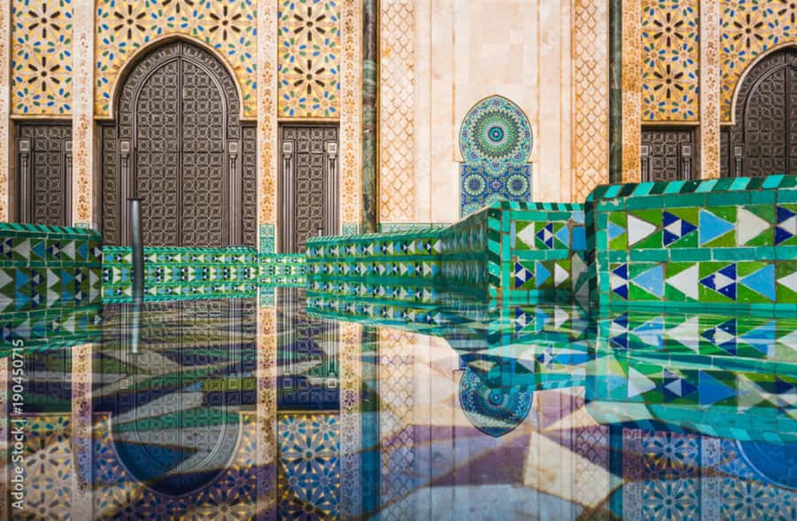 Casablanca: Private Guided Tour with Hassan II Mosque Ticket - Rick’s Café Stop: Pop In for the Classic Photo Moment
